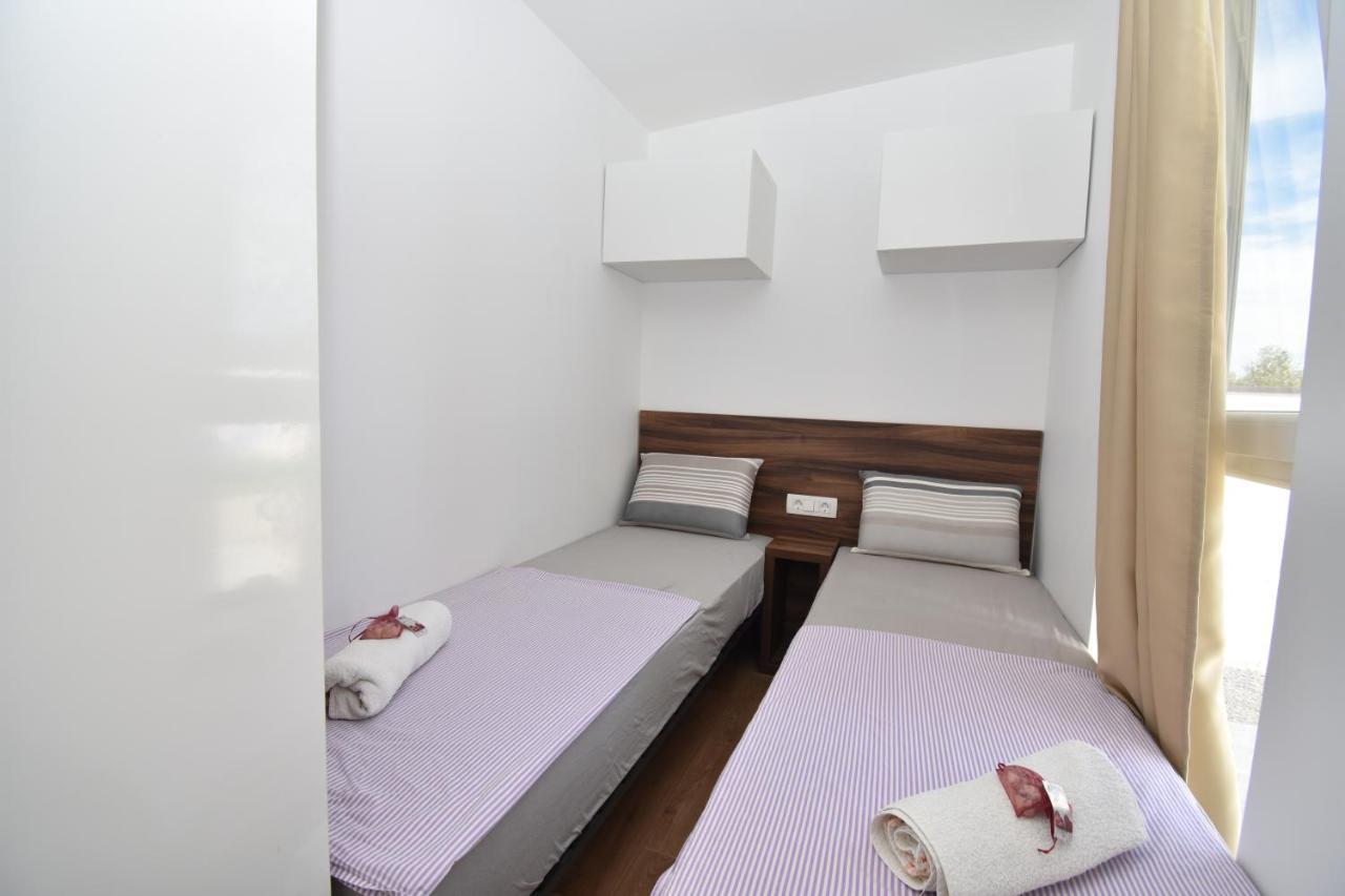 Resort Renjeland Sibenik Bagian luar foto